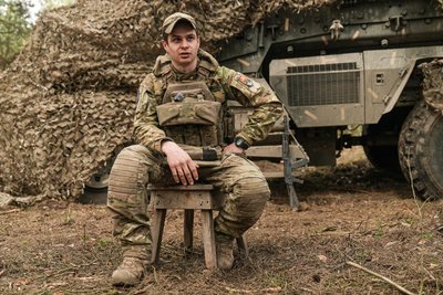 “Кинули гранату, а звідти як почали навалювати”: командир взводу про те, як брали в полон росіян на Сумщині “Кинули гранату, а звідти як почали навалювати”: командир взводу про те, як брали в полон росіян на Сумщині