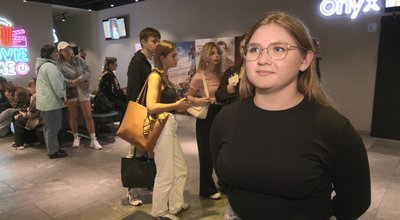 Дарія Гафонова, кінотеатр, фоє Дарія Гафонова, кінотеатр, фоє
