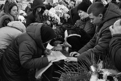 У Луцьку попрощалися з трьома полеглими захисниками У Луцьку попрощалися з трьома полеглими захисниками