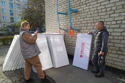 Обігрівачі для переселенців з Борівської громади роздали в Ізюмі Обігрівачі для переселенців з Борівської громади роздали в Ізюмі
