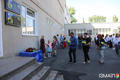 На Одещині відкрили меморіальну дошку загиблому захиснику Вячеславу Коновалову На Одещині відкрили меморіальну дошку загиблому захиснику Вячеславу Коновалову