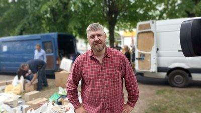 Жителі Житомирщини продовжують збирати гуманітарну допомогу для постраждалої Херсонщини Жителі Житомирщини продовжують збирати гуманітарну допомогу для постраждалої Херсонщини