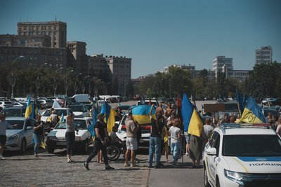 Автопробіг пам'яті через увесь центр Харкова Автопробіг пам'яті через увесь центр Харкова