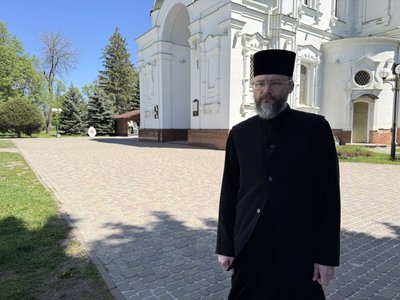 Через російські обстріли збільшуються тріщини: у Полтаві руйнується будинок Глейзера