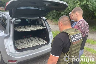 Поліція, затримання, ухилянти, виїзд за кордон Поліція, затримання, ухилянти, виїзд за кордон