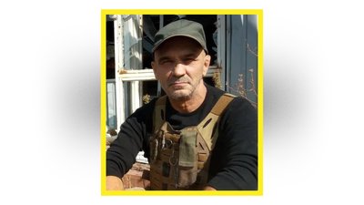 На Чернігівщині попрощалися з бійцями Володимиром Кекухом, Русланом Комелем, Сергієм Рубцовим та Юрієм Конюшенком На Чернігівщині попрощалися з бійцями Володимиром Кекухом, Русланом Комелем, Сергієм Рубцовим та Юрієм Конюшенком