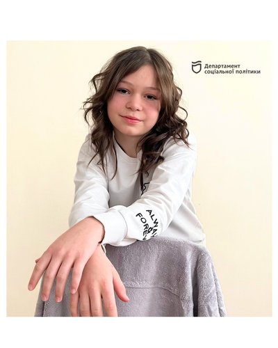 У Дніпрі шукають батьків для 14-річного Дениса та двох його сестер: куди звертатися, аби всиновити дітей У Дніпрі шукають батьків для 14-річного Дениса та двох його сестер: куди звертатися, аби всиновити дітей