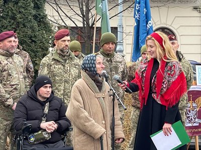 У Львові презентували найбільший в Україні тризуб з дідухів У Львові презентували найбільший в Україні тризуб з дідухів