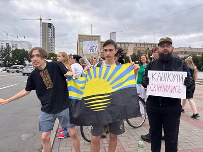 У Черкасах вдруге відбулася акція на підтримку незалежності НАБУ та САП У Черкасах вдруге відбулася акція на підтримку незалежності НАБУ та САП