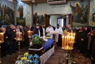 У Луцькій громаді попрощалися з 55-річним воїном Іваном Доценком
