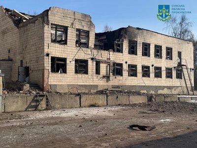 Російські військові обстріляли Глухів: є пошкодження і поранений Російські військові обстріляли Глухів: є пошкодження і поранений