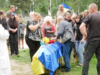 В Охтирці провели в останню путь військового Костянтина Денисова