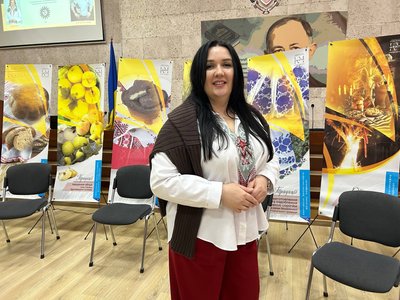 Рестораторка Анна Діль стала співавторкою книги Рестораторка Анна Діль стала співавторкою книги