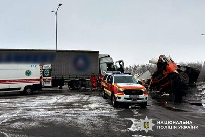 На Полтавщині сталося ДТП за участю вантажівок: є травмовані На Полтавщині сталося ДТП за участю вантажівок: є травмовані