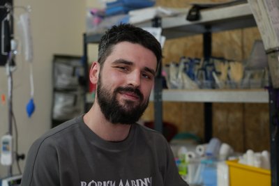 "Поранених везуть нон-стоп": ніч на стабпункті з медслужбою "УЛЬФ" батальйону "Вовки Да Вінчі":репортаж "Поранених везуть нон-стоп": ніч на стабпункті з медслужбою "УЛЬФ" батальйону "Вовки Да Вінчі":репортаж