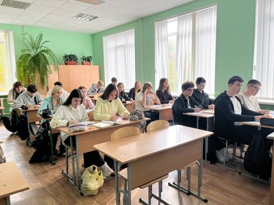 «Одна велика родина»: черкаському ліцею «Перспектива» — 65 років «Одна велика родина»: черкаському ліцею «Перспектива» — 65 років
