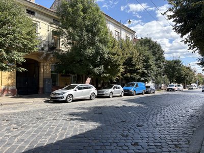 Де у Чернівцях планують облаштувати нові платні парковки Де у Чернівцях планують облаштувати нові платні парковки