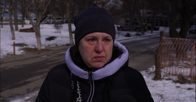 Автівки вмерзли у кригу: у Дніпрі через прорив труби затопило бульвар Кобзаря Автівки вмерзли у кригу: у Дніпрі через прорив труби затопило бульвар Кобзаря