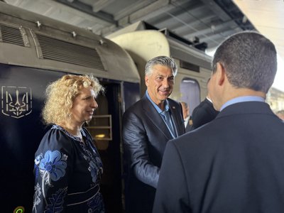 Прем'єр-міністр Хорватії Андрей Пленкович прибув на залізничний вокзал у Києві зранку 15 липня 2026 року