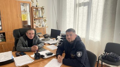 Мопеди, трактор та квартира на 9 м². Що задекларували голови селищних рад Чернівецької області Мопеди, трактор та квартира на 9 м². Що задекларували голови селищних рад Чернівецької області