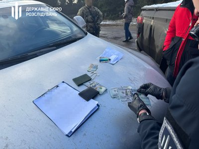 На Рівненщині викрили схему переправлення правоохоронцем “ухилянтів” до Білорусі На Рівненщині викрили схему переправлення правоохоронцем “ухилянтів” до Білорусі