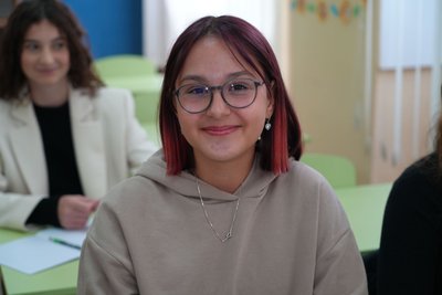 "Мені дякують, пишуть багато коментарів": вчителька української набирає мільйони переглядів у ТікТок "Мені дякують, пишуть багато коментарів": вчителька української набирає мільйони переглядів у ТікТок