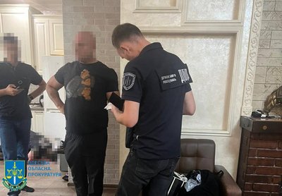 Відправили підлеглого охороняти бізнесмена: в Одесі судитимуть трьох експоліцейських