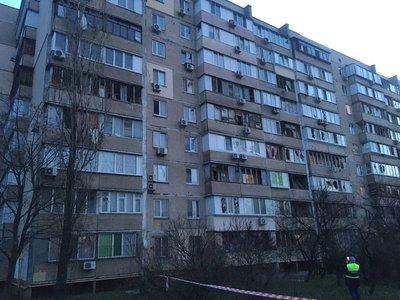 Знайшли уламки в квартирі: жителі про нічну атаку "шахедів" на Київ