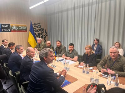 Зеленський і Шольц переговори Зеленський і Шольц переговори