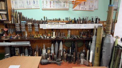 Харківщина та Херсонщина засипані мінами – сапер із Житомирщини Олександр Павленко про роботу на деокупованих територіях Харківщина та Херсонщина засипані мінами – сапер із Житомирщини Олександр Павленко про роботу на деокупованих територіях