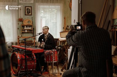 Галицько-донбаський гурт NAZVA на «Фабричній, 12» Галицько-донбаський гурт NAZVA на «Фабричній, 12»