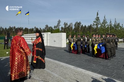 Останки лідера ОУН Мельника та його дружини перепоховали на території НВМК Останки лідера ОУН Мельника та його дружини перепоховали на території НВМК