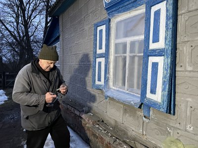 "Встигла внука накрити собою": очевидці про обстріл Зіньківської ТГ на Полтавщині 6 березня "Встигла внука накрити собою": очевидці про обстріл Зіньківської ТГ на Полтавщині 6 березня