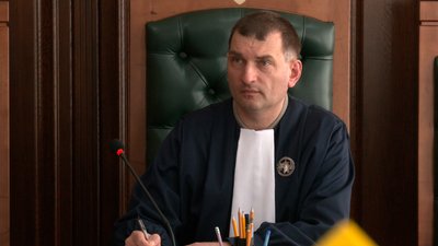 Кафе "Ля Опера" та ресторан "Чорноморка" у Чернігові підпалили за 2,5 тисячі доларів: обвинувачені визнали провину Кафе "Ля Опера" та ресторан "Чорноморка" у Чернігові підпалили за 2,5 тисячі доларів: обвинувачені визнали провину
