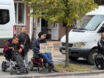 У Вінниці під час хвилини мовчання вшанували пам'ять Віктора Вітовича У Вінниці під час хвилини мовчання вшанували пам'ять Віктора Вітовича