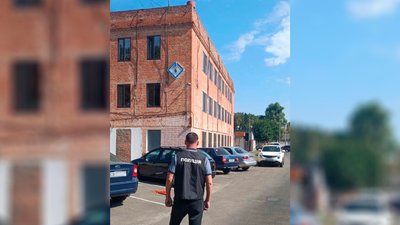 В "Чернігівводоканалі" провели обшуки за фактом можливої розтрати бюджетних коштів В "Чернігівводоканалі" провели обшуки за фактом можливої розтрати бюджетних коштів