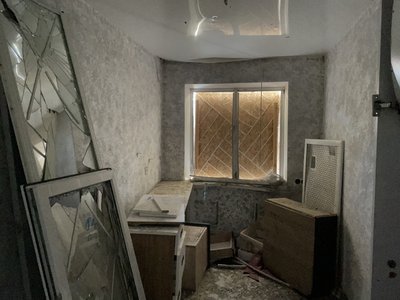 Два роки після влучання ракети у гуртожиток у Супрунівці: чому його досі не відновили Два роки після влучання ракети у гуртожиток у Супрунівці: чому його досі не відновили
