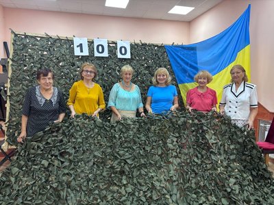 Волонтерки Вінницького терцентру сплели 100 маскувальних сіток від початку 2026 року Волонтерки Вінницького терцентру сплели 100 маскувальних сіток від початку 2026 року
