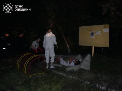 Армія РФ атакувала балістикою цивільну інфраструктуру в Одеському районі: є загиблі та поранені