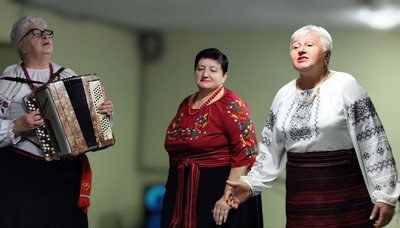 Тріо "Джерело" з Херсонщини. Історія учасниць колективу, яких об'єднала пісня Тріо "Джерело" з Херсонщини. Історія учасниць колективу, яких об'єднала пісня