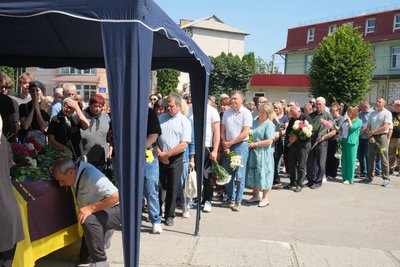 На Вінниччині попрощалися із майором ЗСУ Іваном Ревацьким На Вінниччині попрощалися із майором ЗСУ Іваном Ревацьким
