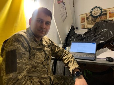 "Життєрадісний Володя" — дружина загиблого черкаського захисника береже спогади про чоловіка "Життєрадісний Володя" — дружина загиблого черкаського захисника береже спогади про чоловіка