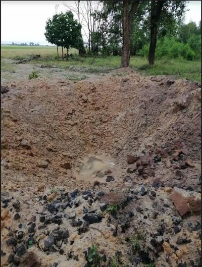 Через потрапляння блискавки у замінований відрізок дороги сполученням Народичі – Радча зруйновано дорогу Через потрапляння блискавки у замінований відрізок дороги сполученням Народичі – Радча зруйновано дорогу