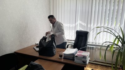 На Кіровоградщині звільнили директора Кам'янецької лікарні, попри підтримку більшості колективу На Кіровоградщині звільнили директора Кам'янецької лікарні, попри підтримку більшості колективу