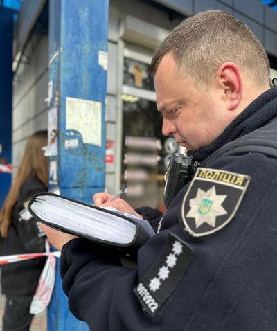 У Житомирі на зупинці знайшли тіло 42-річного чоловіка У Житомирі на зупинці знайшли тіло 42-річного чоловіка