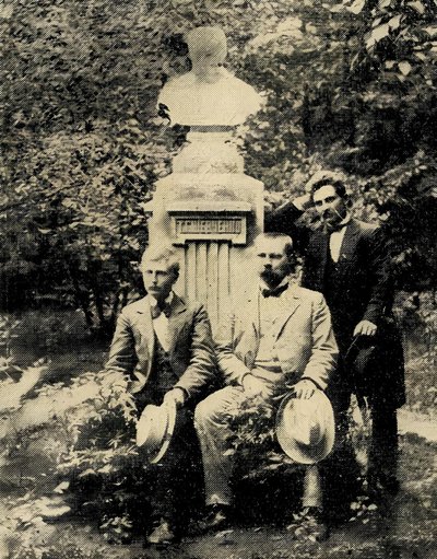 пам'ятник шевченку
