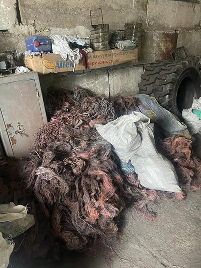 Збитки на мільйон: у Херсоні поліція затримала крадіїв телефонних кабелів Збитки на мільйон: у Херсоні поліція затримала крадіїв телефонних кабелів