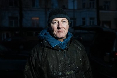 Британський суддя привіз на Сумщину гуманітарну допомогу Британський суддя привіз на Сумщину гуманітарну допомогу