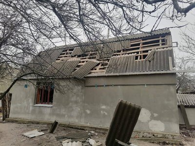 Через ракетну атаку РФ на Київщині пошкоджені житлові будинки Через ракетну атаку РФ на Київщині пошкоджені житлові будинки