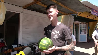 Кавуни на ринках Рівного: скільки вони коштують та чи є попит Кавуни на ринках Рівного: скільки вони коштують та чи є попит